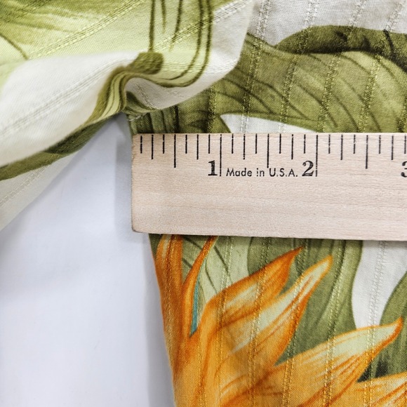 Tommy Bahama Shirt Mens Small Floral Hawaiian Vintage Fit  All Over Print Preppy - Picture 6 of 9